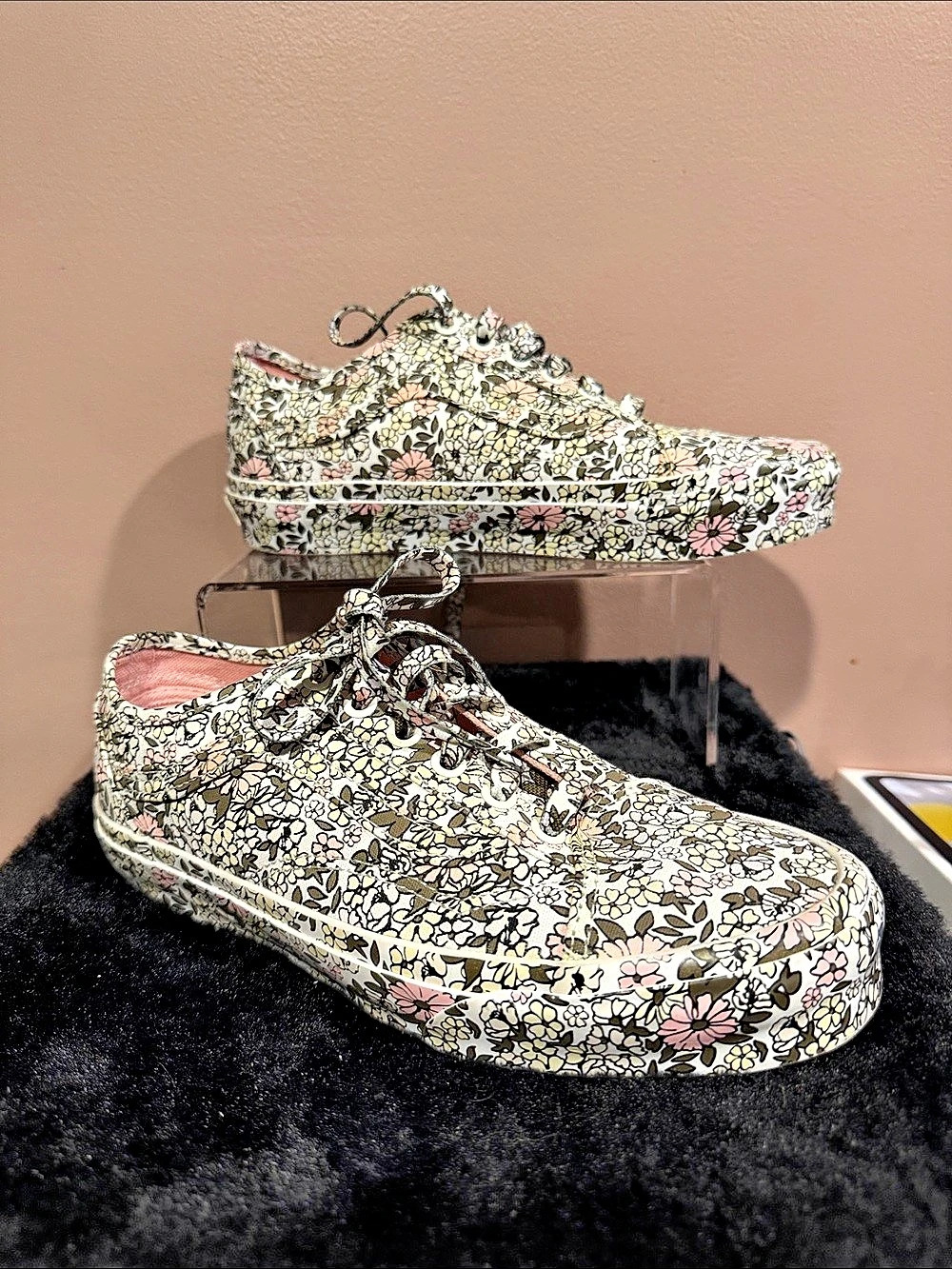 Vans Floral Sneakers in Pink & White